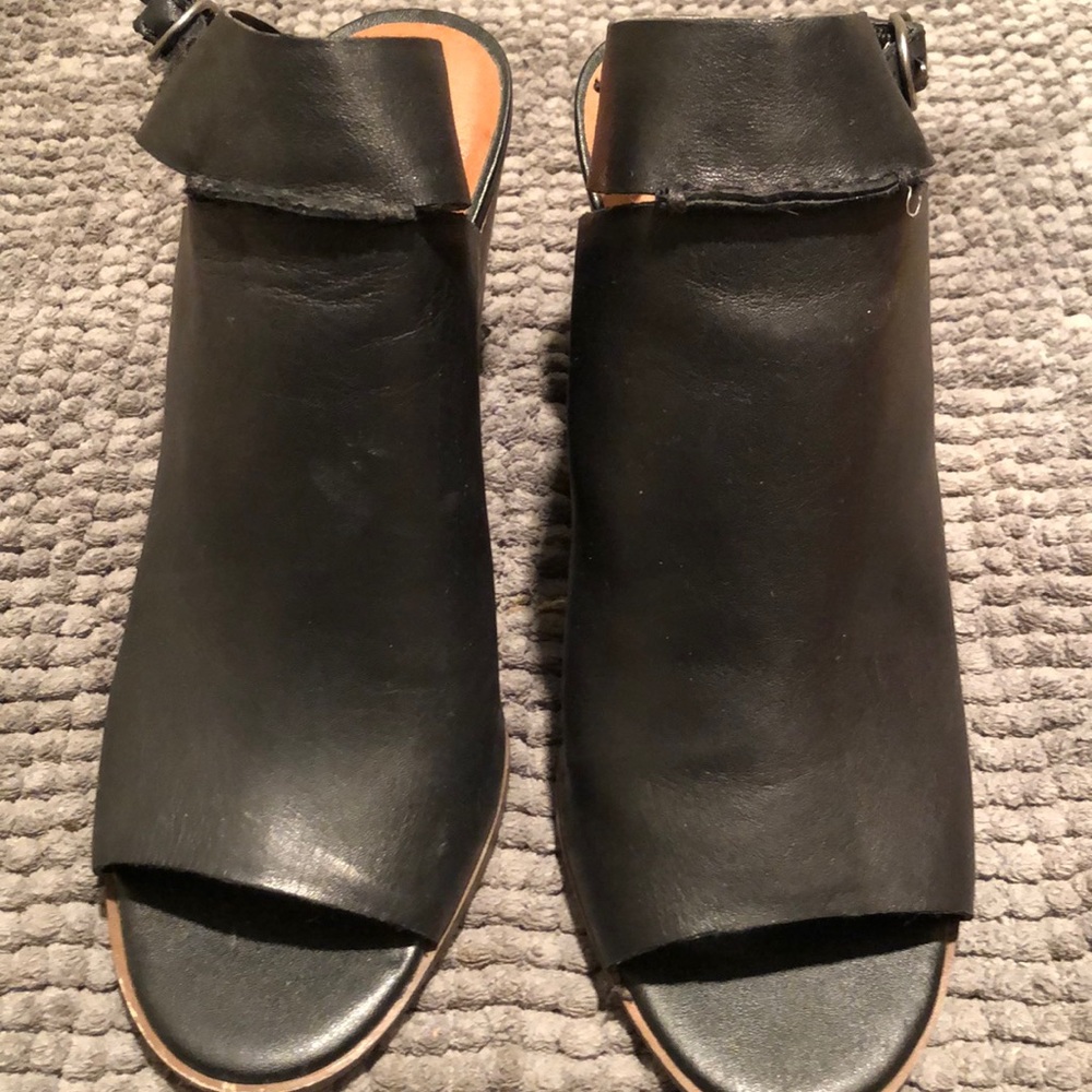 Lucky brand shoes